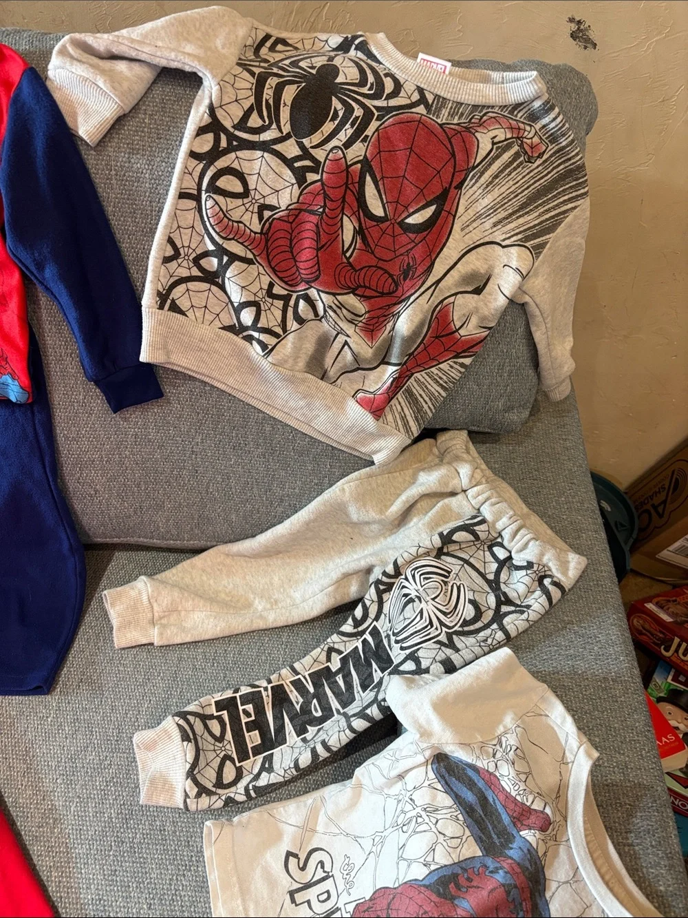 Spider man bundle x 9! 2T